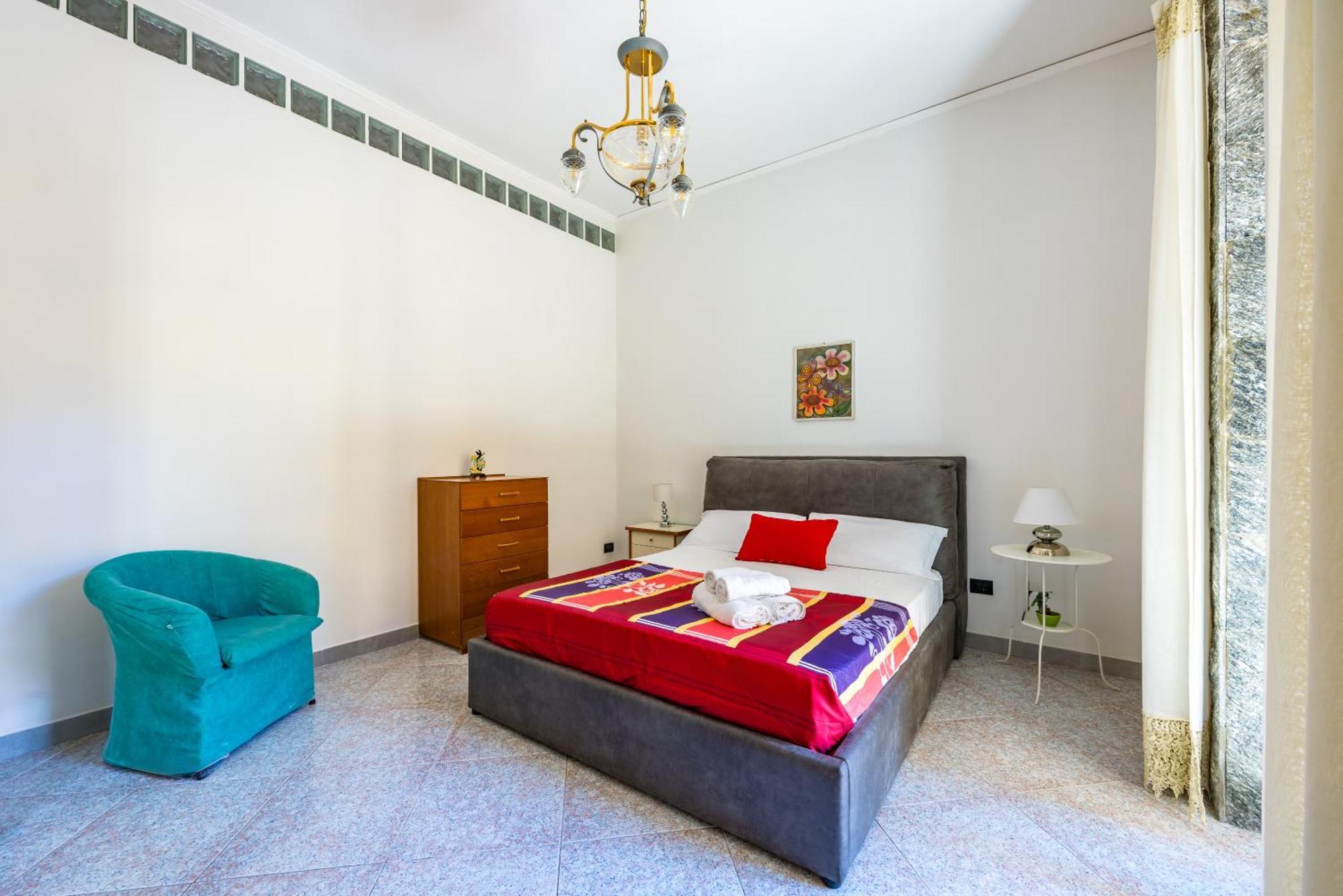 Apartment Red Comfort Flat Near Garibaldi Station *